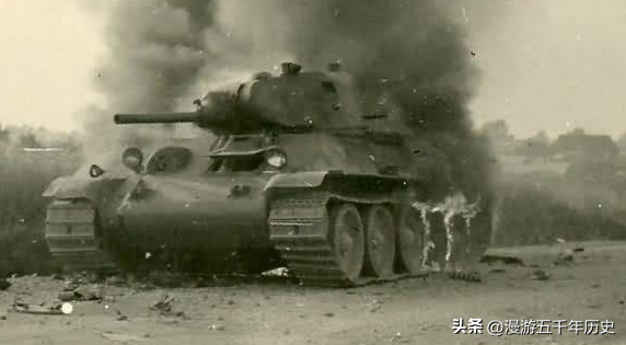 二战坦克巅峰对决：为什么虎式坦克打不过T34？苏式工业的奥秘